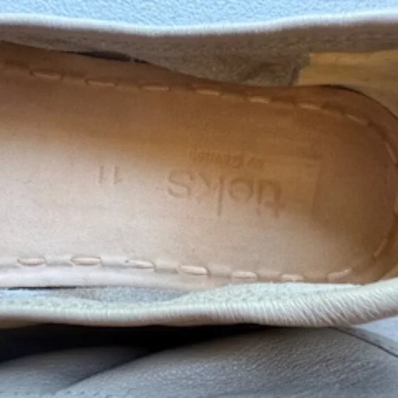 Tieks by Gavrieli Taupe Ballet Flats, Size 11 - Picture 4 of 7
